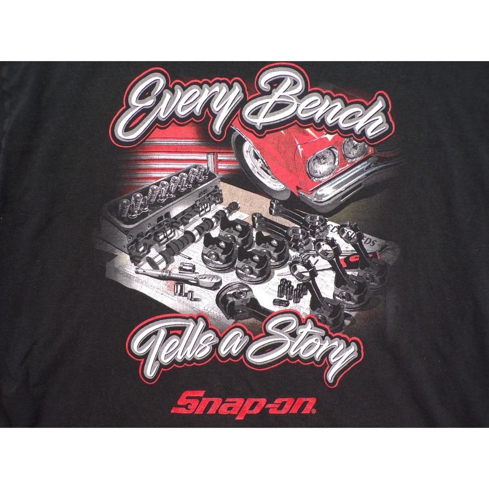 Snap On Mens T shirt Size Medium Black EVERY BENCH TELLS A STORY Mechanic Tee
